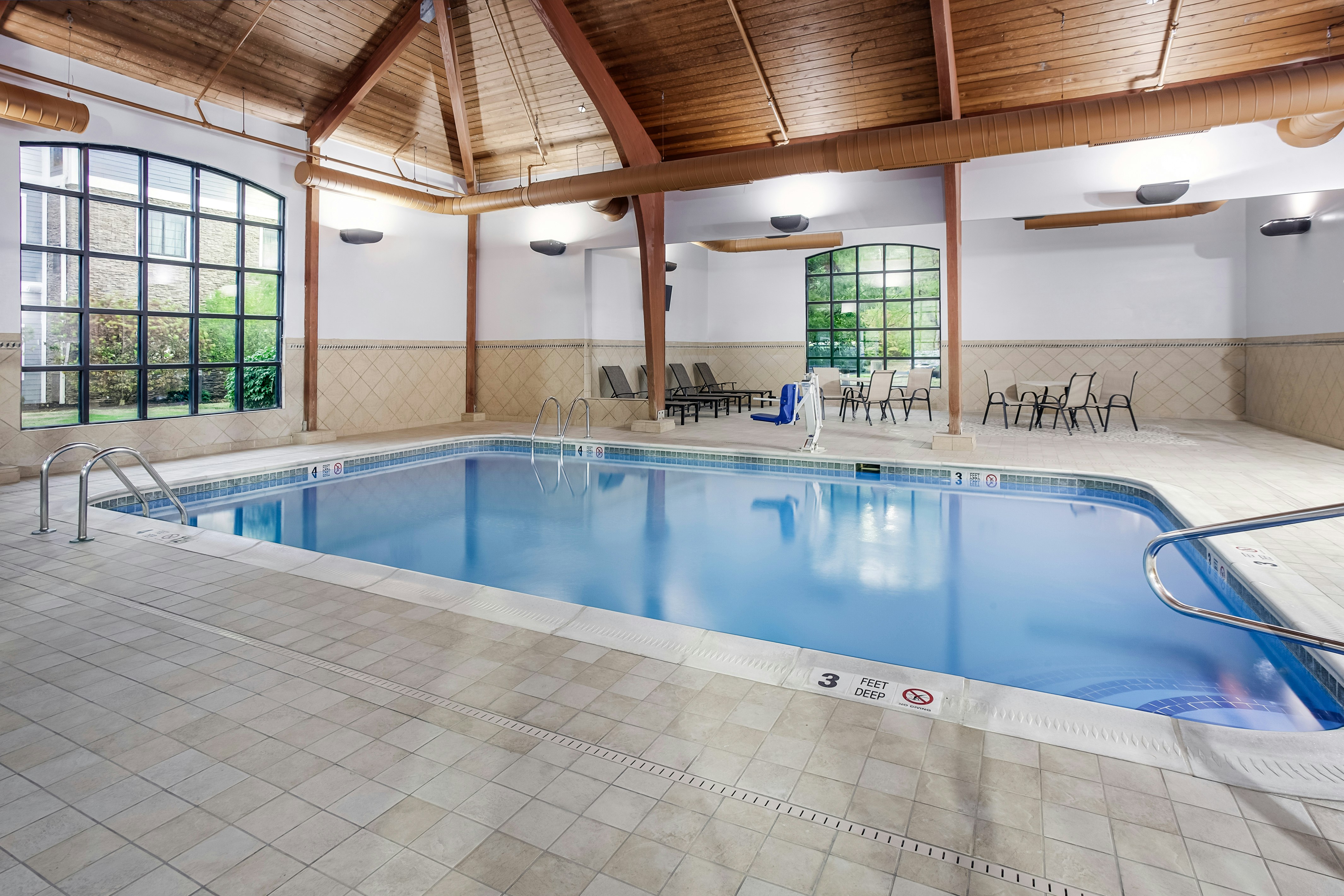 Staybridge Suites Williamsville Buffalo by IHG 34/65