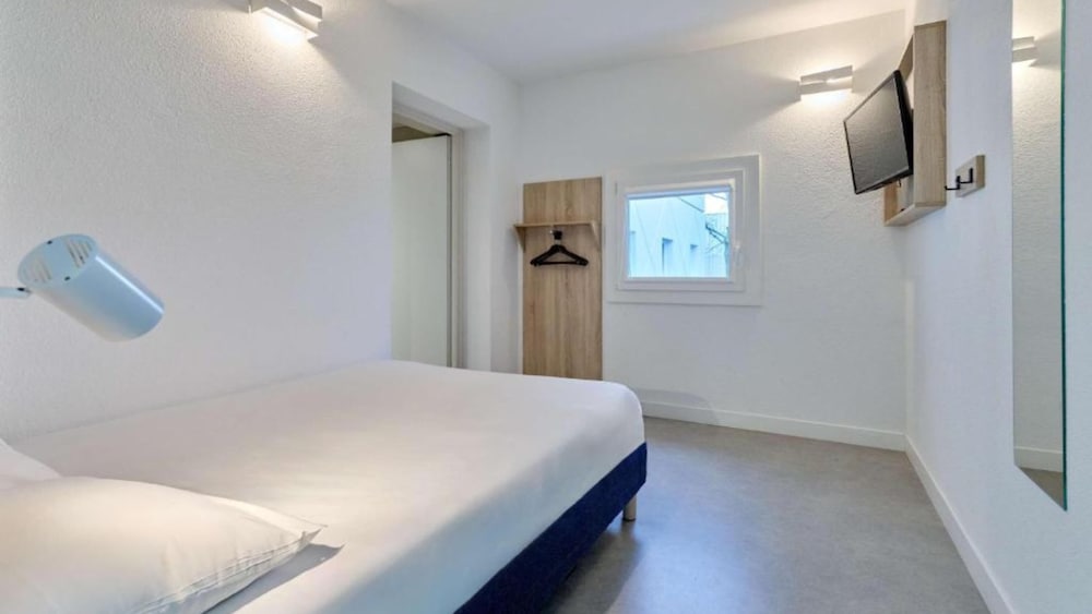 Kyriad Direct Dijon Sud - Chenove 25/50