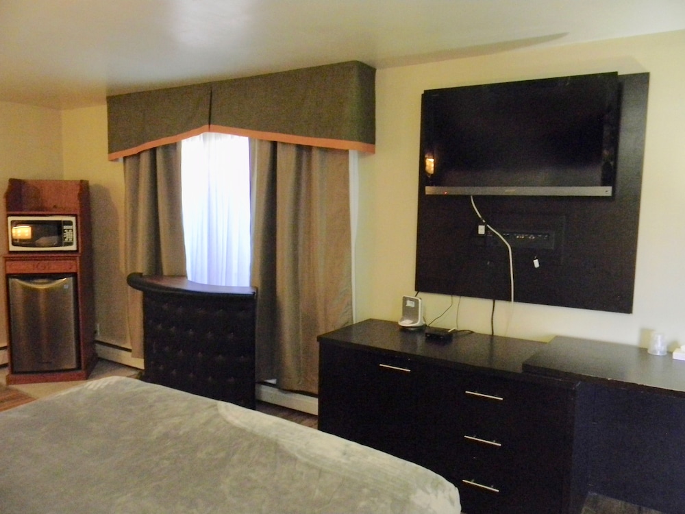 American Plaza Motel 5/31