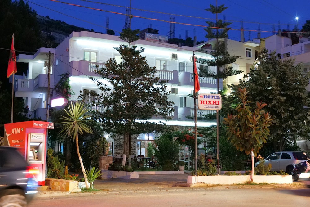 Hotel Rixhi 写真1
