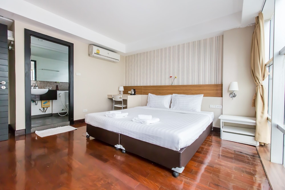 SUPERIOR, DOUBLE BED