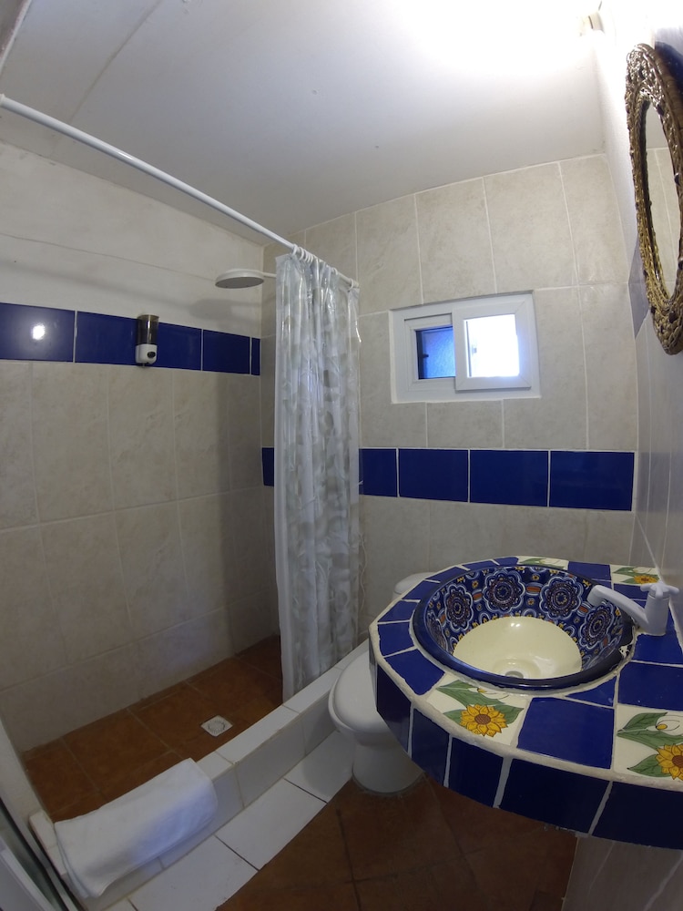 Marbella Eco Lodge 68/100