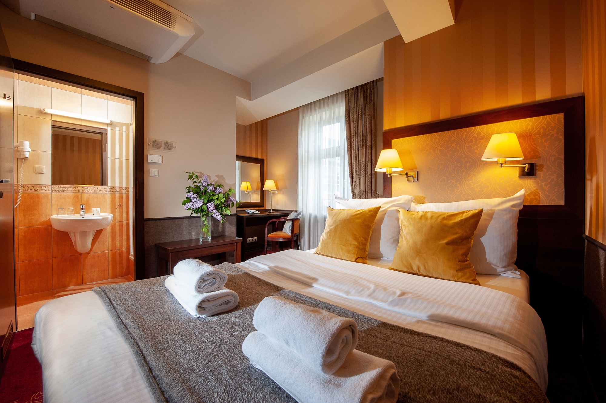 rooms