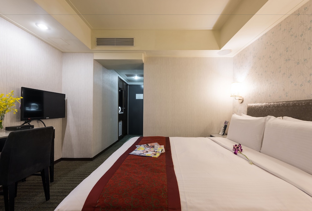 BUSINESS, DOUBLE BED