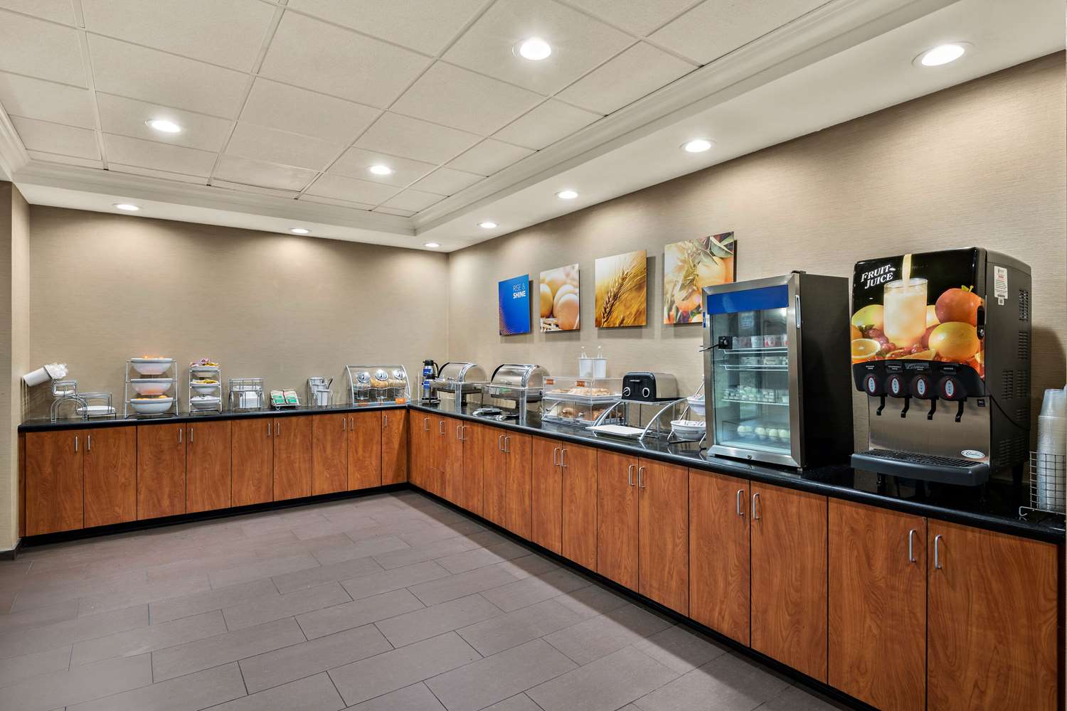 Comfort Suites Hummelstown Hershey 18/40