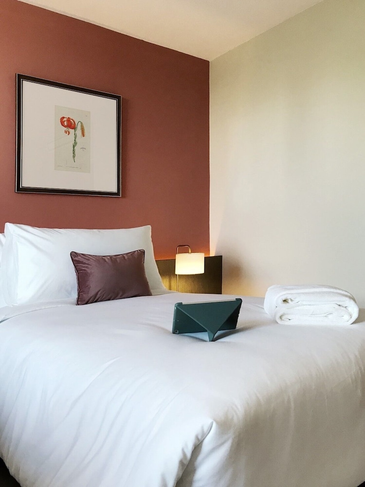 SUPERIOR, TWIN BEDS