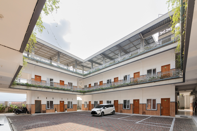 Urbanview Hotel Sky Batu Malang by RedDoorz 11/11