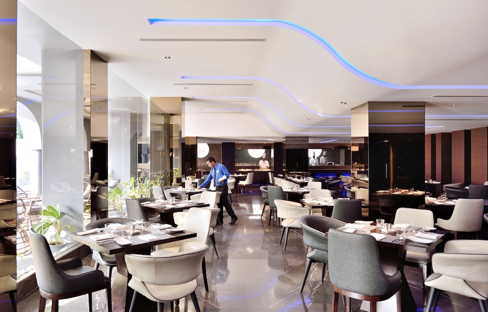 Radisson Blu Atria Bengaluru 58/76