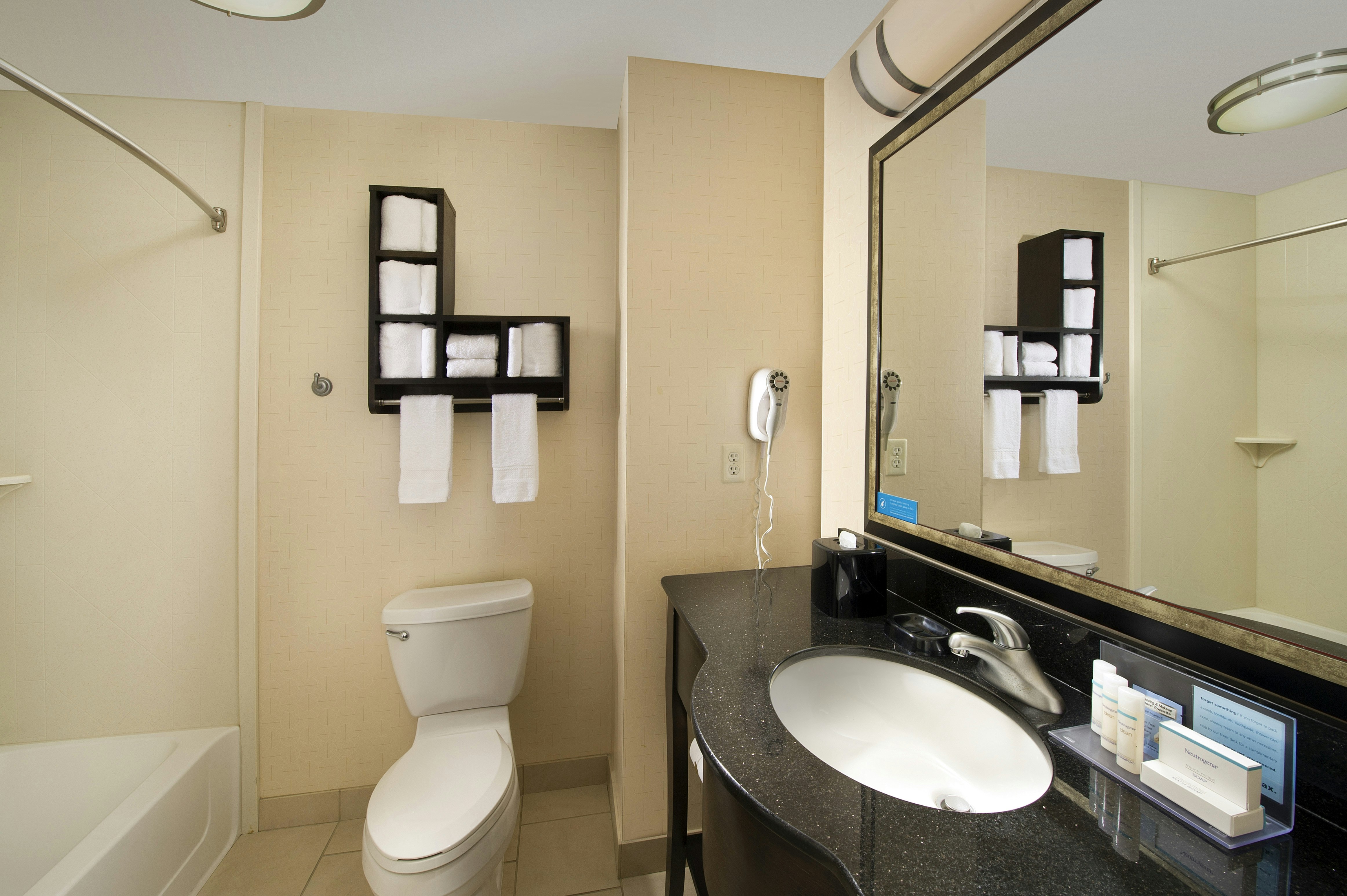 غرفة بسريرين كوين، Hampton Inn & Suites Chicago Southland Matteson 3/3