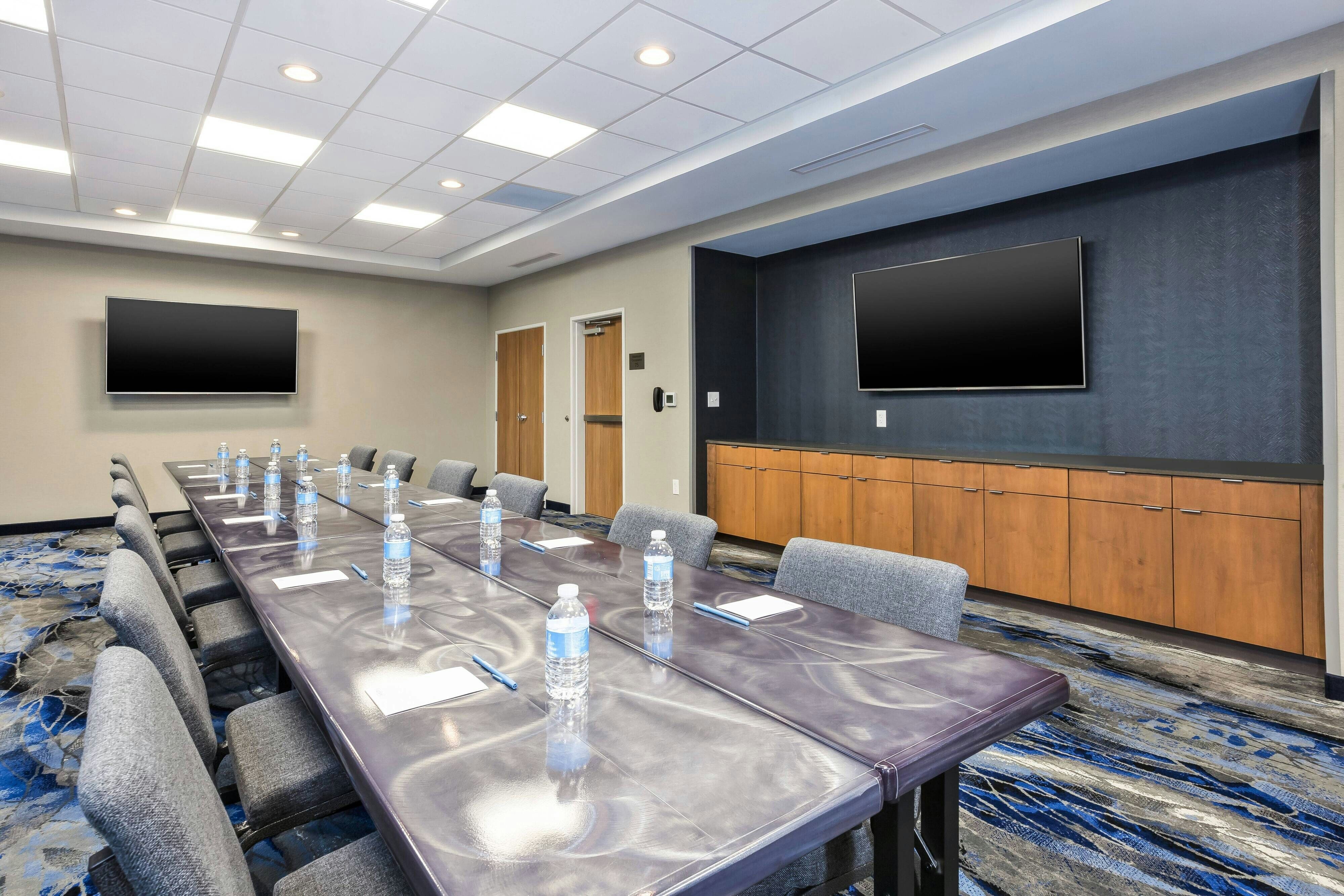 Fairfield Inn & Suites By Marriott Cincinnati Airport South/Florence 17/21