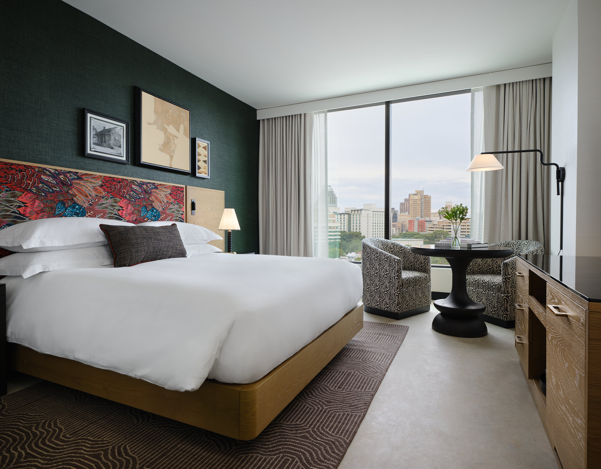 Premium, King Bed, Downtown View