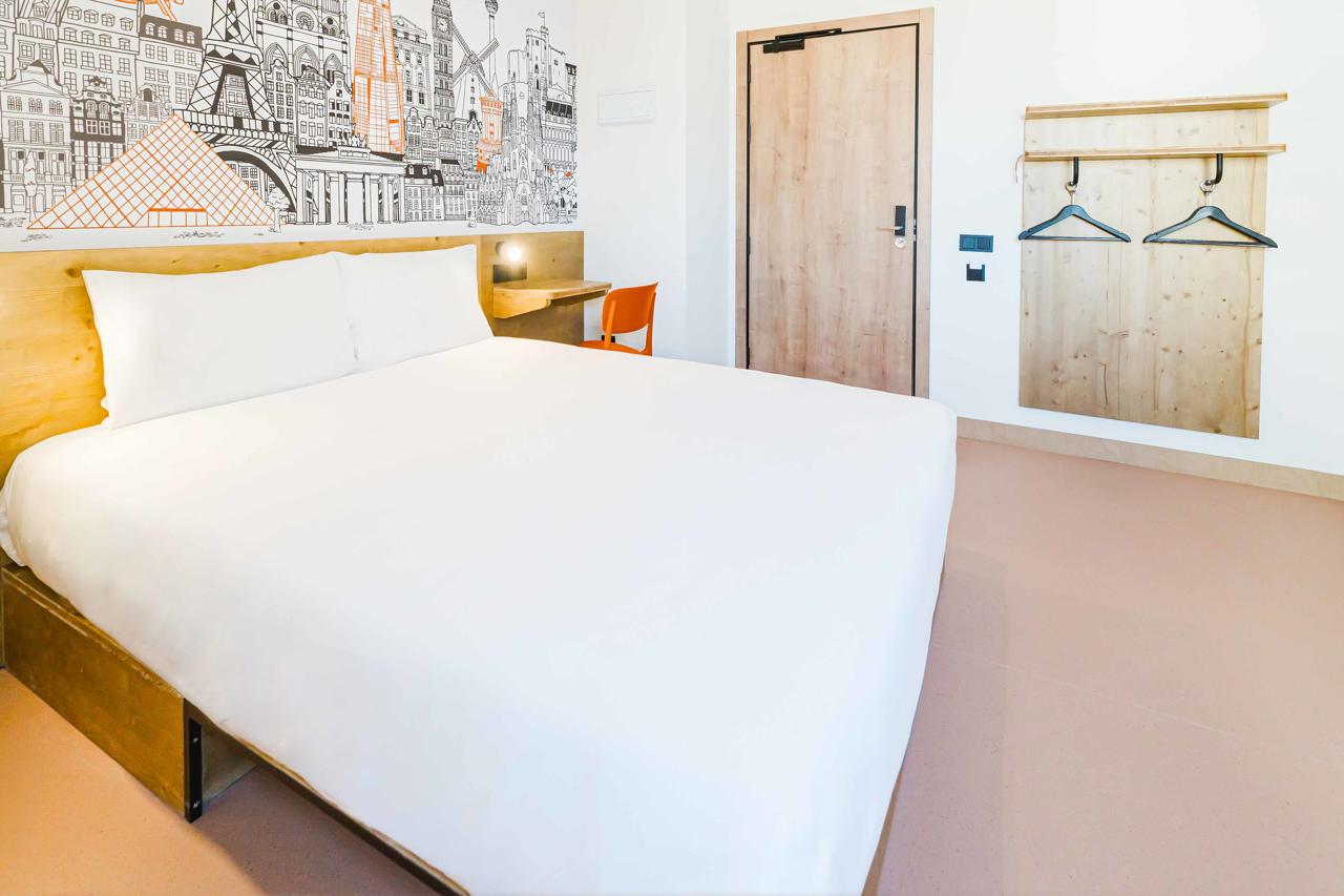 easyHotel Alicante Centro 5/58