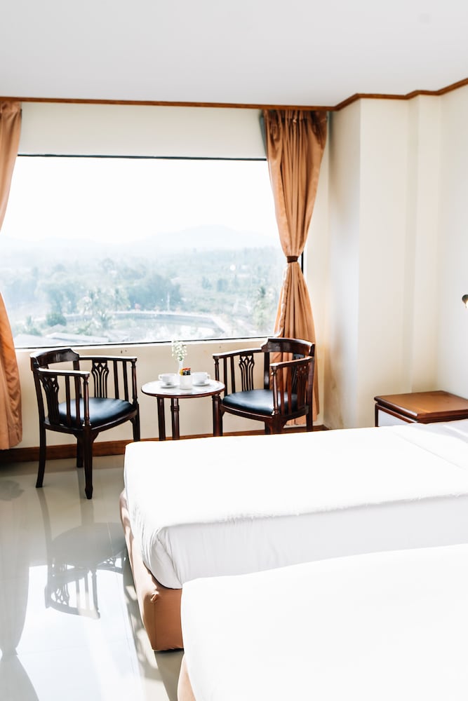 Sinkiat Thani Hotel 15/44