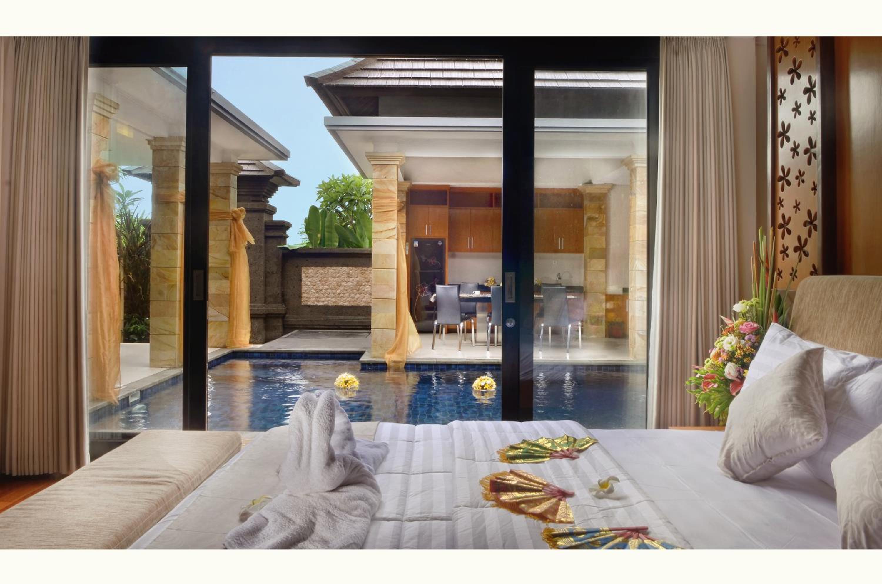 2 Bedrooms, Garden Pool, Villa