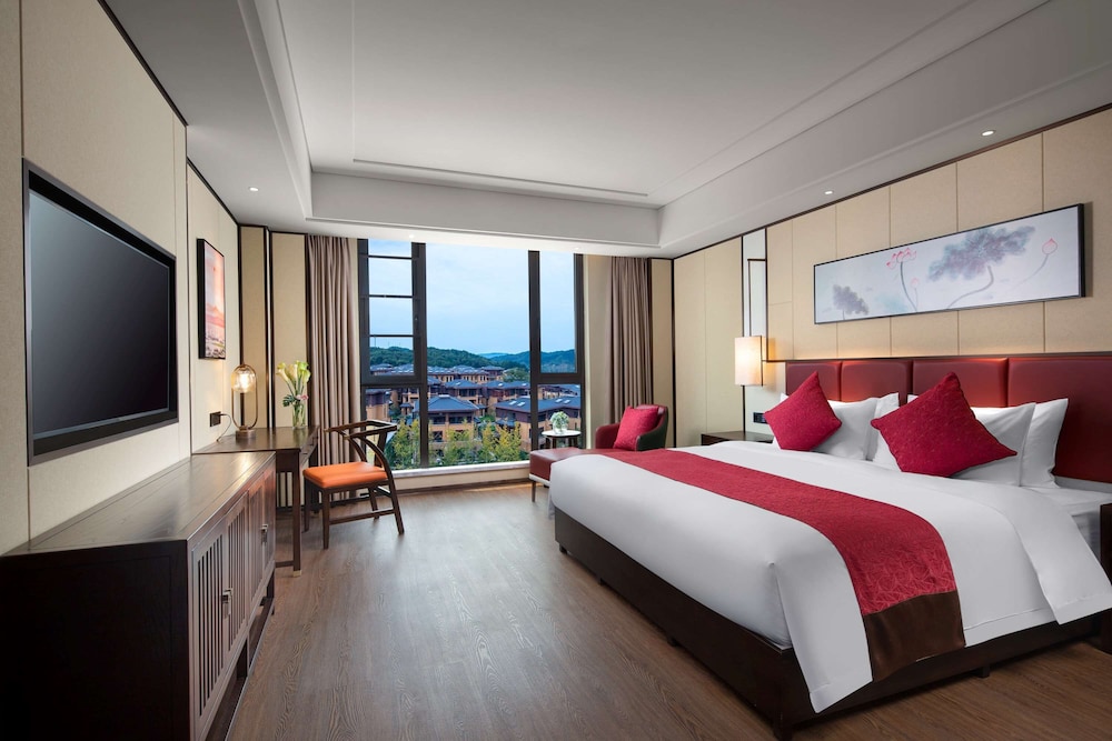 Ramada by Wyndham Yingshan Jiulongwan Resort 5/26