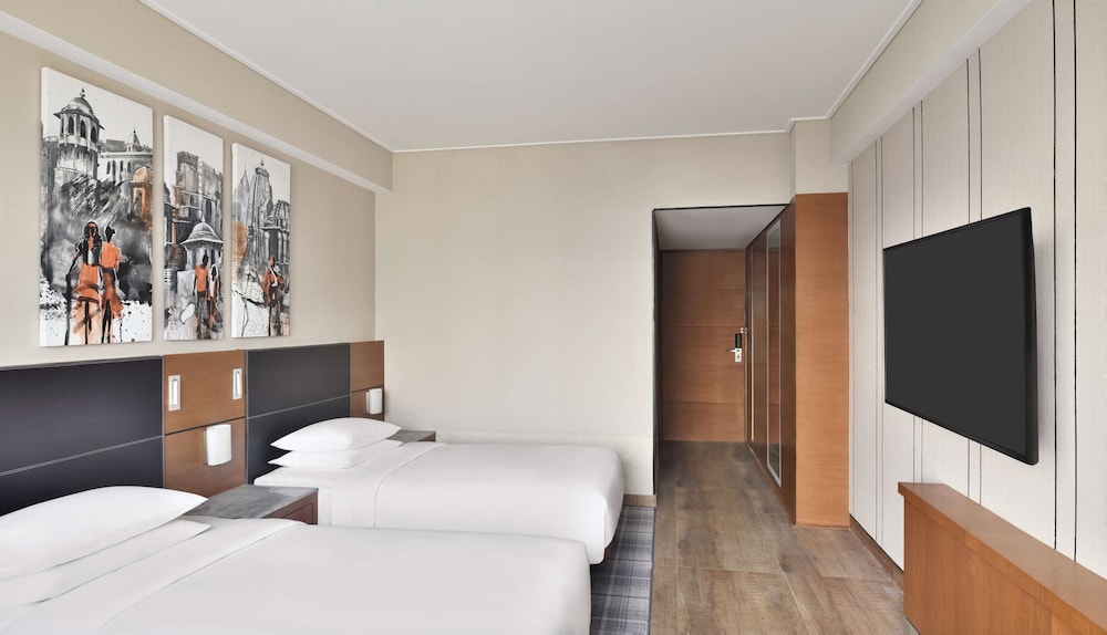ROOM, TWIN BEDS, POOL VIEW, POOL ACCESS