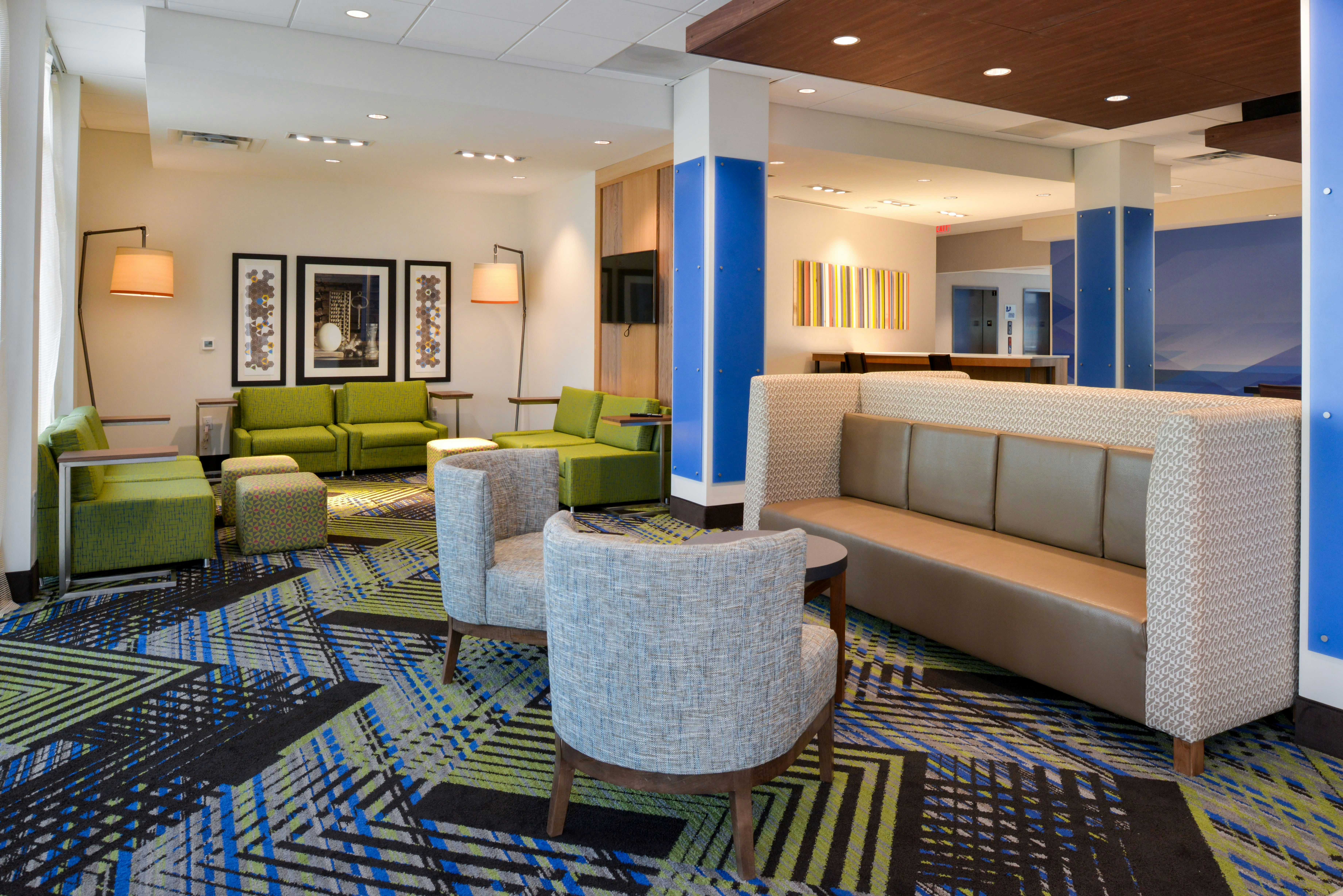 Holiday Inn Express And Suites Ottumwa 49/67