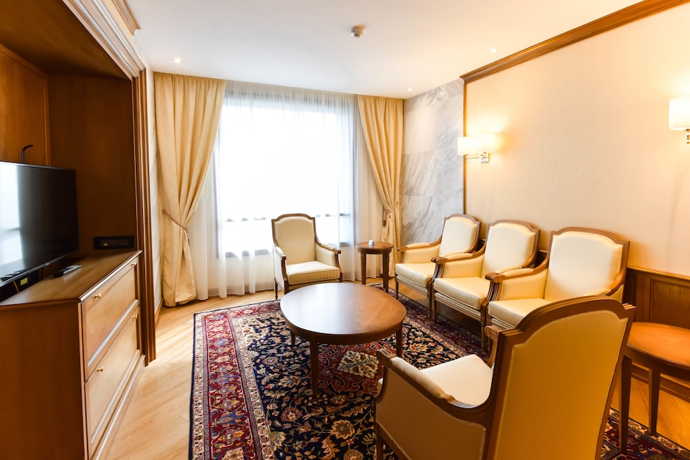 Hotel 2 Fevrier Lome 50/73
