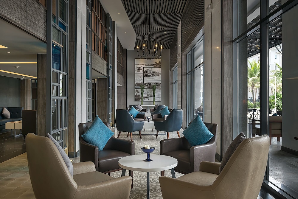 Paradise Suites Hotel 40/66