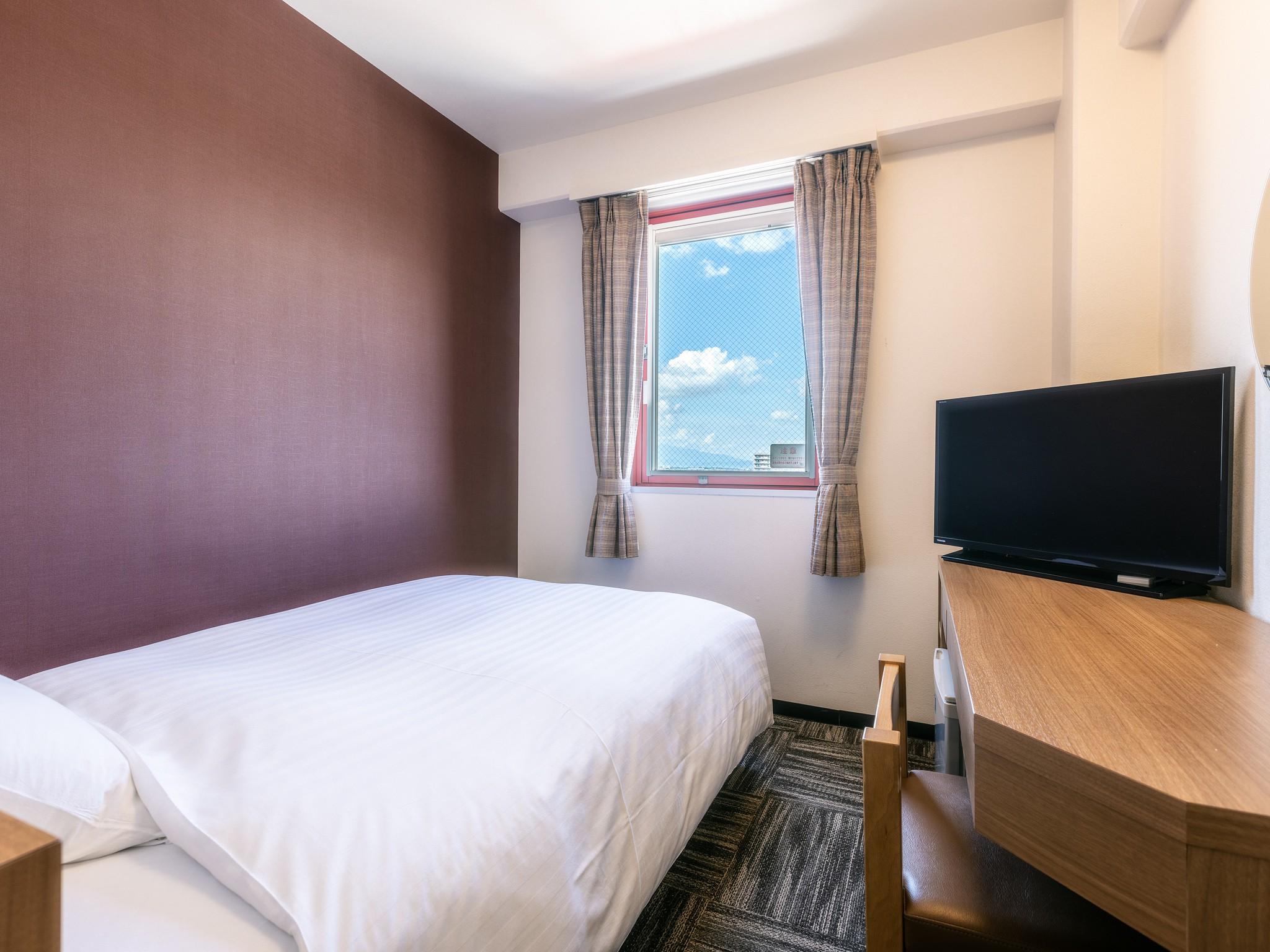 Semi Room, Single, Semi Double Bed