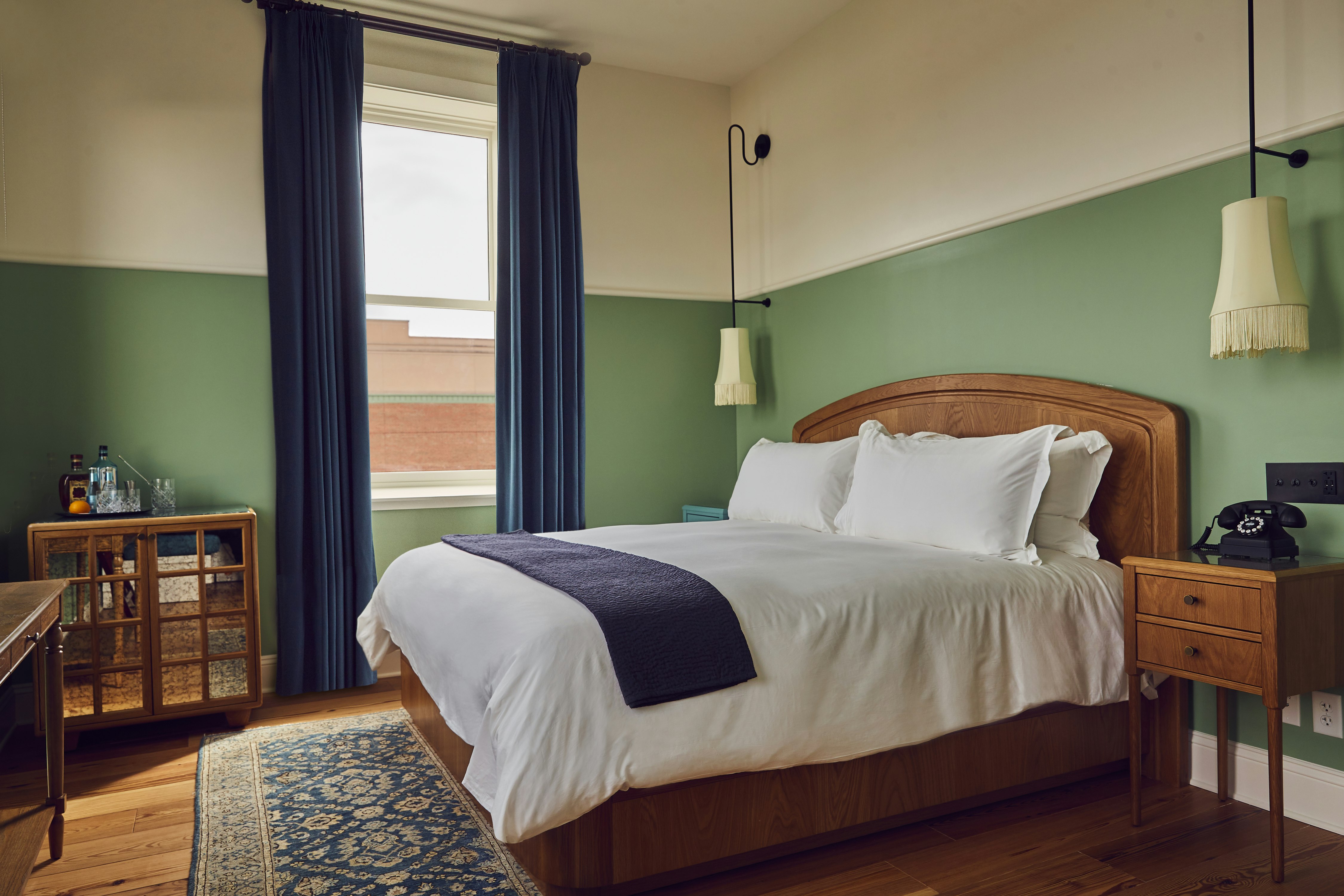 The Drayton Hotel Savannah, Curio Collection by Hilton 15/51