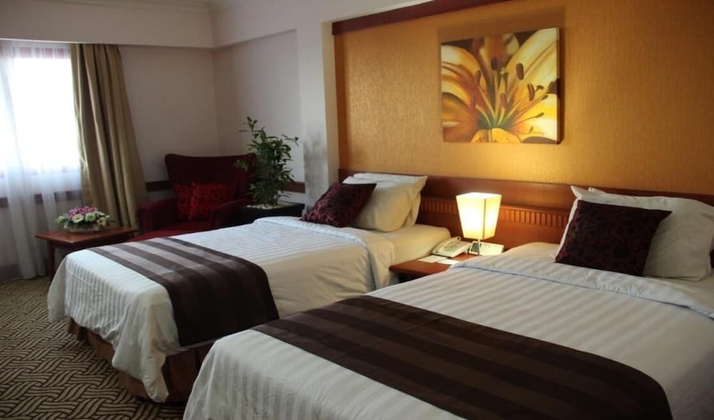 Abadi Suite Hotel and Tower 8/27