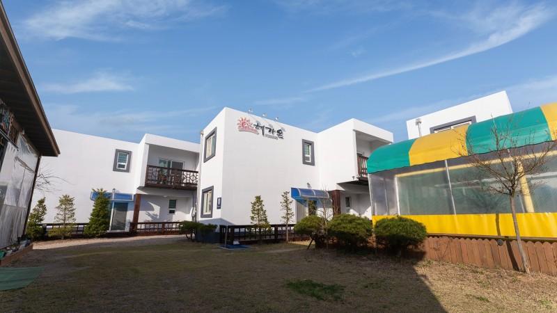 Taean Haegaon Pension 15/16