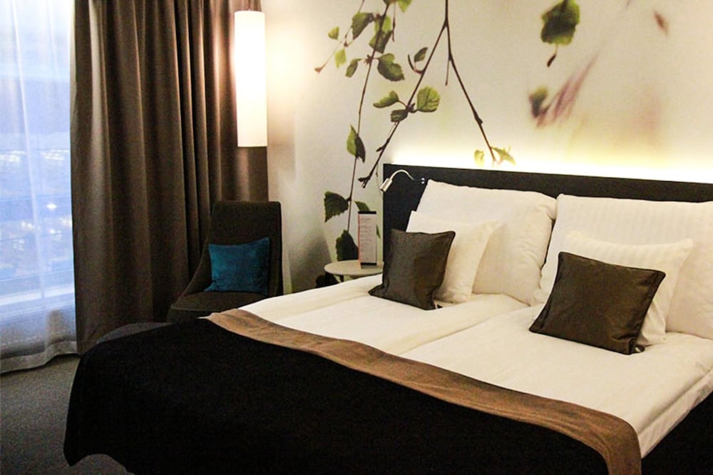 Clarion Hotel Sense 5/48