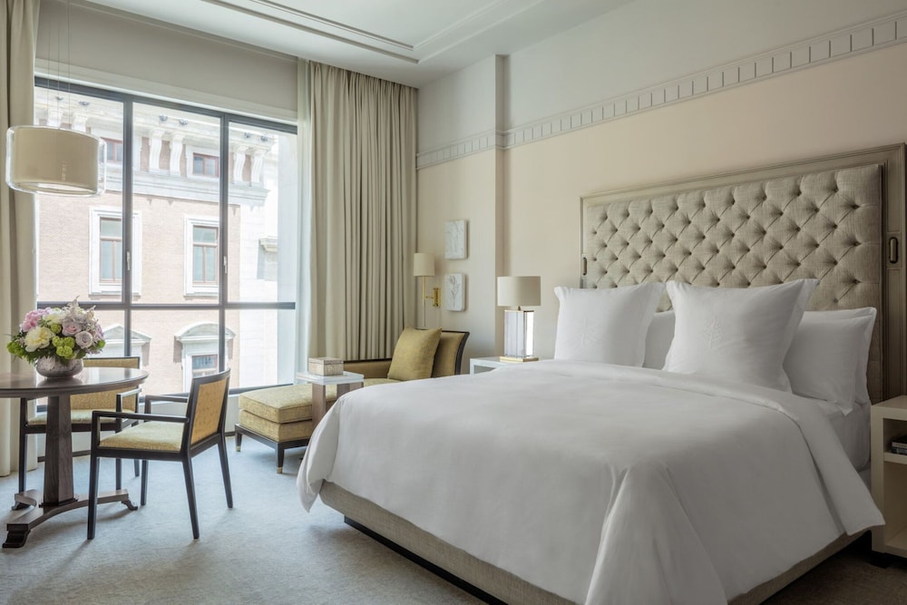 Four Seasons Hotel Madrid 13/72