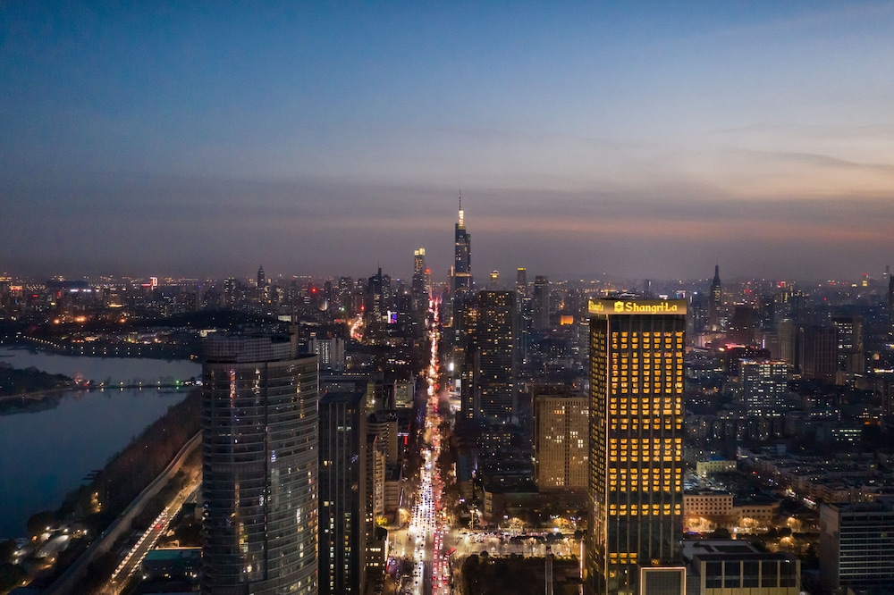 Shangri-La Nanjing 32/73