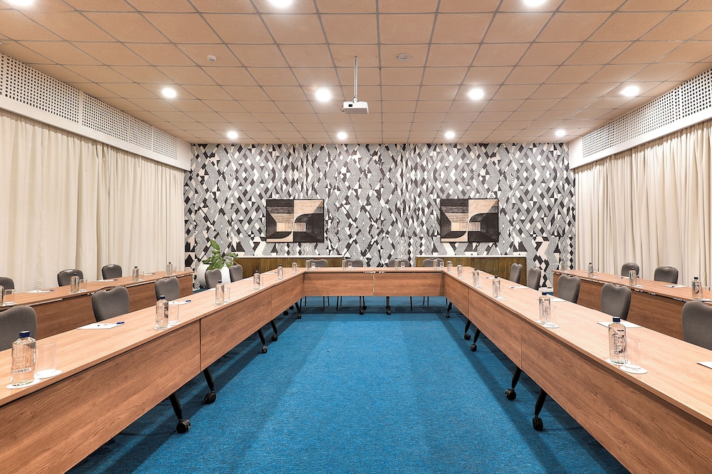 Diamonds Leisure Beach and Golf Resort 36/63