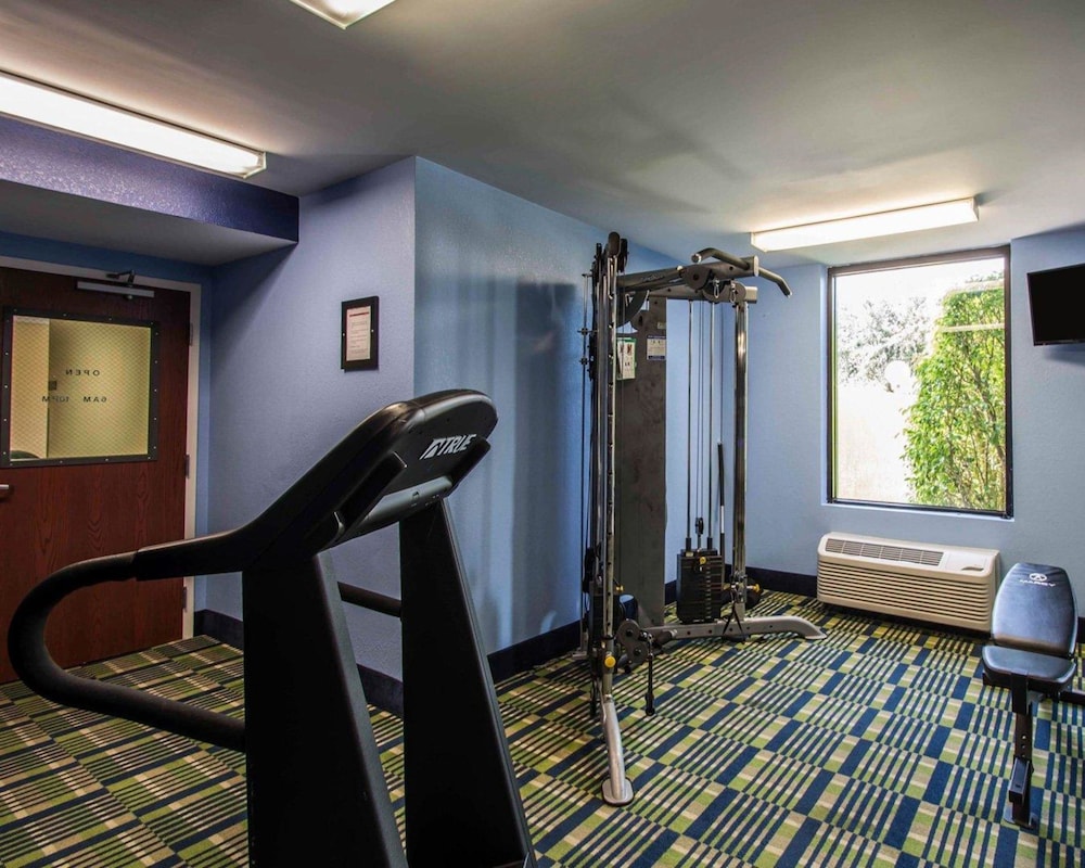 Comfort Inn & Suites Lantana - West Palm Beach South 27/40