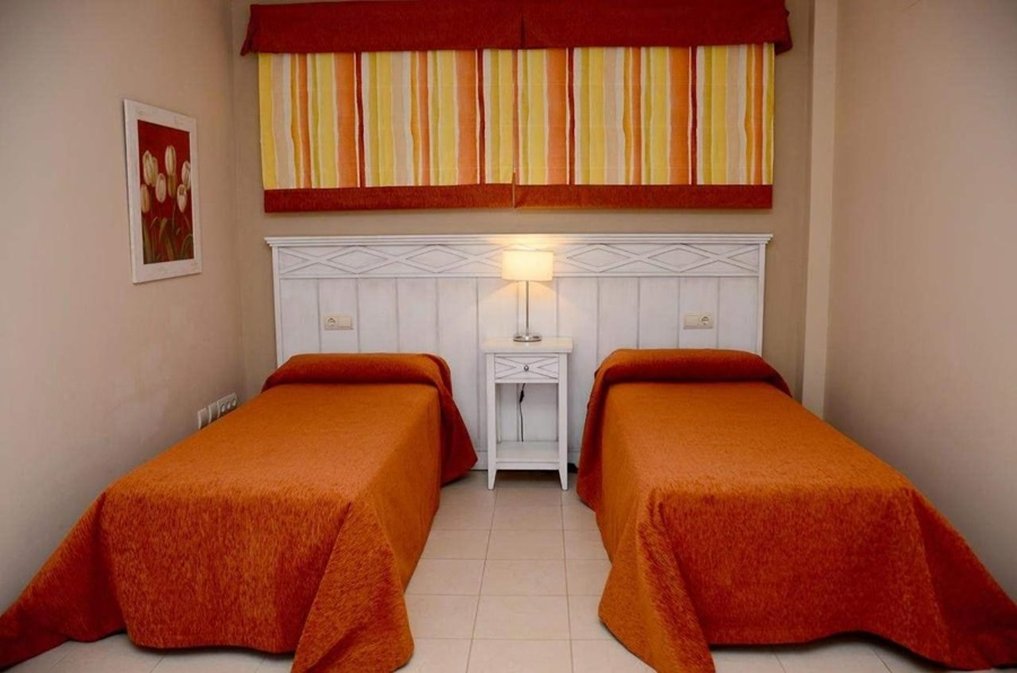 APARTAMENTOS PIEDRAMAR 13/25