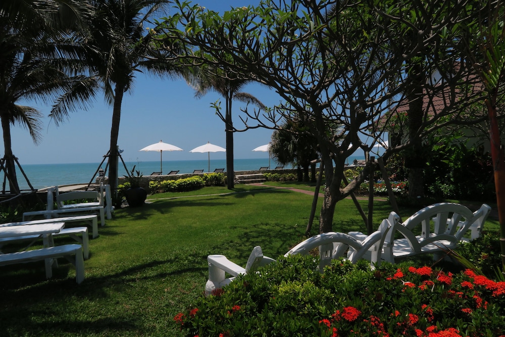 Chomtalay Resort At Had Chaosamran Beach 20/34