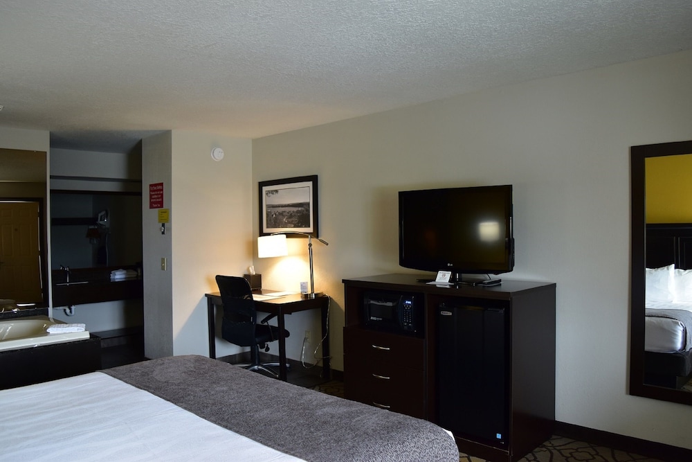 Best Western Of Harbor Springs 10/35