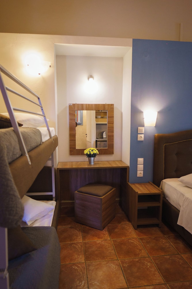 Rouda Bay Beach Hotel 30/50