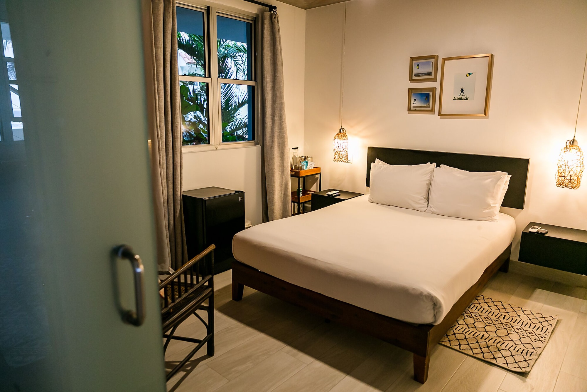 DELUXE, KING BED, GARDEN VIEW