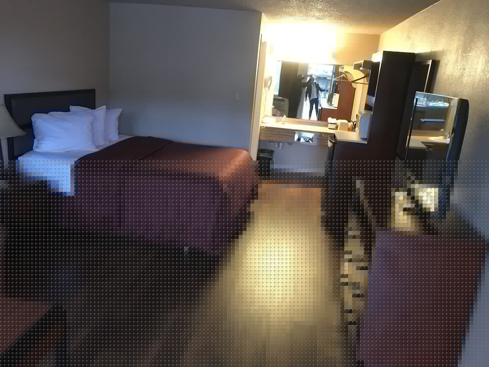 Smokey Point Motor Inn 56/69