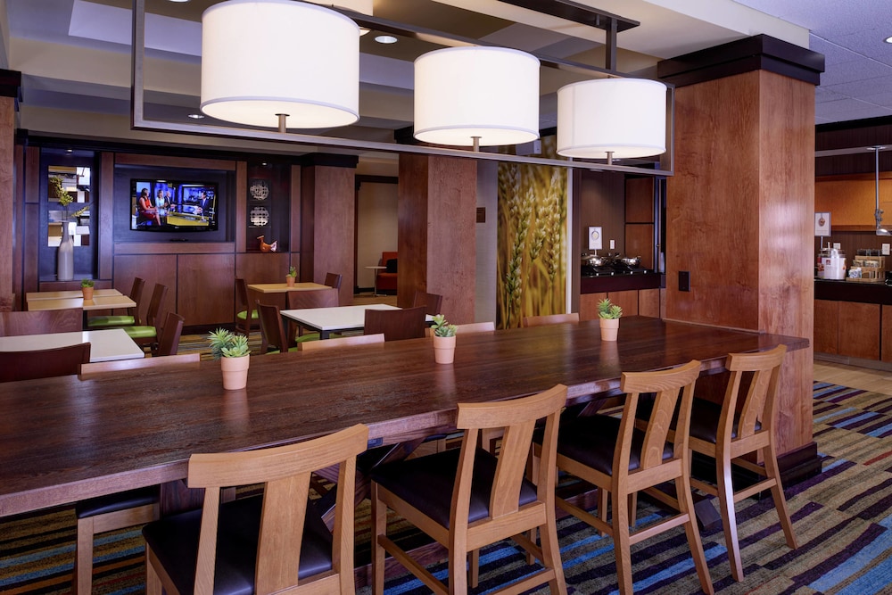 Fairfield Inn Suites By Marriott New Buffalo 1/17