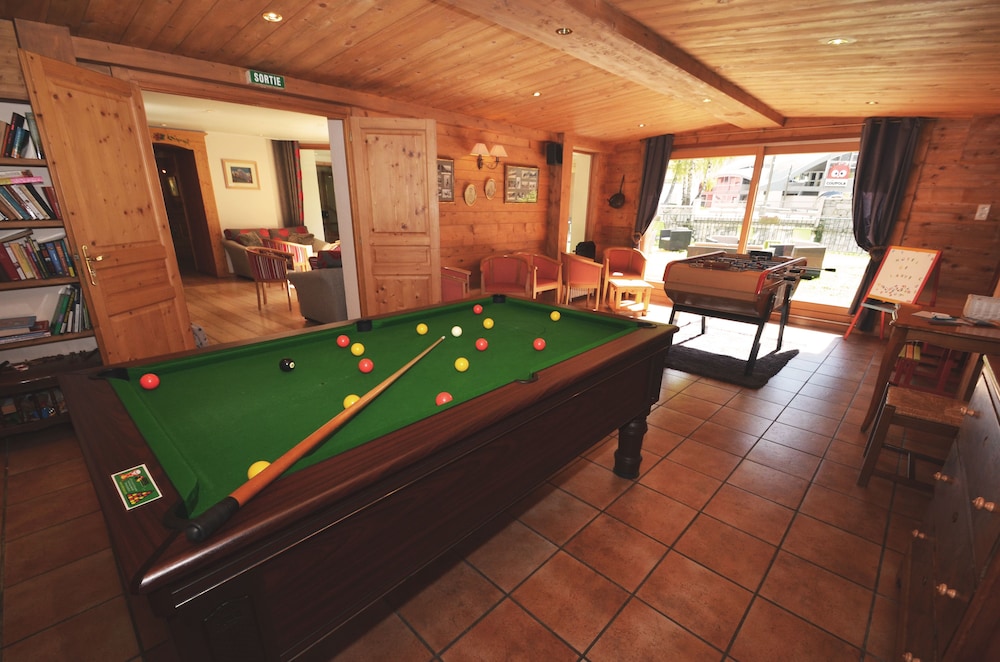 Hotel de L Apos Arve 43/76