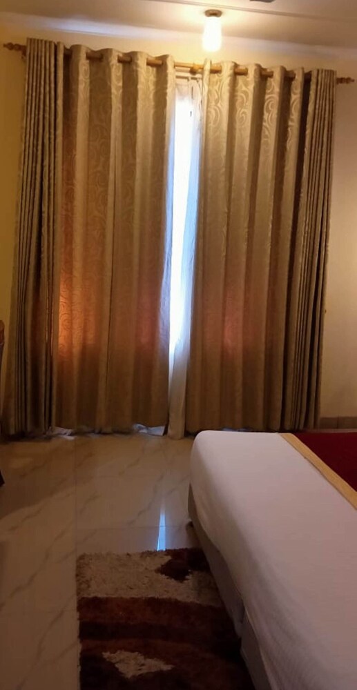 Hotel Uday Residency 16/39