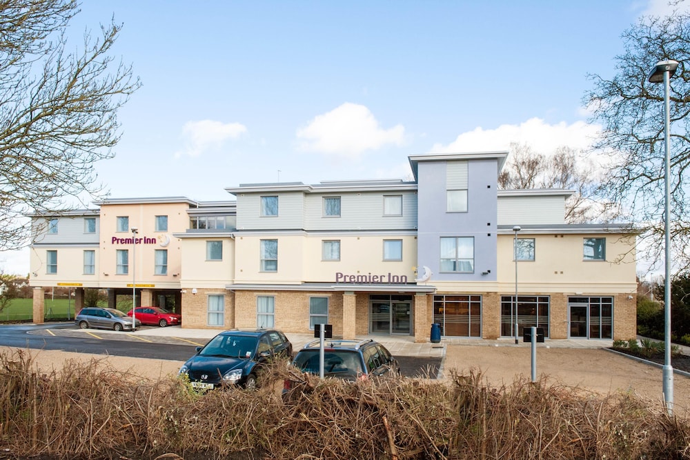 Premier Inn Witney in WITNEY
