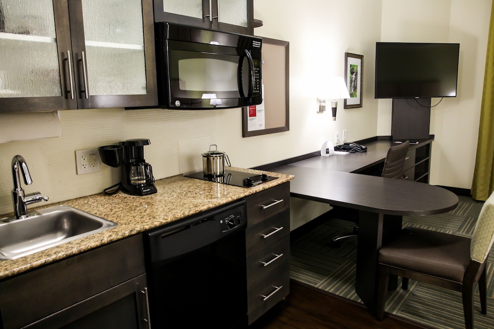 Candlewood Suites Richmond North Glen Allen 51/56