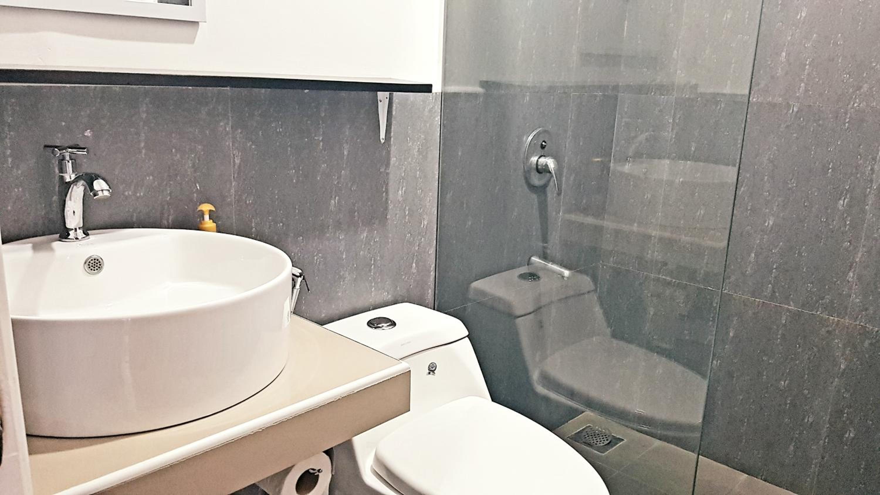 Positano Alona Beach Panglao 50/50