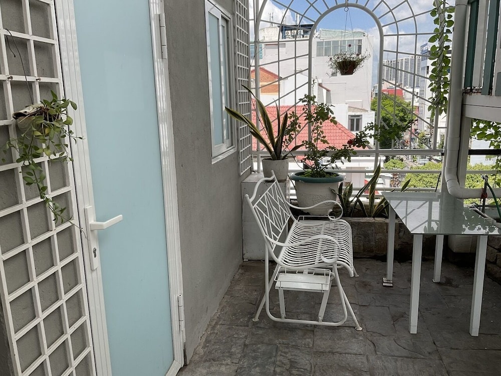 Khach san Minh Chau Hoa Hung 43/50