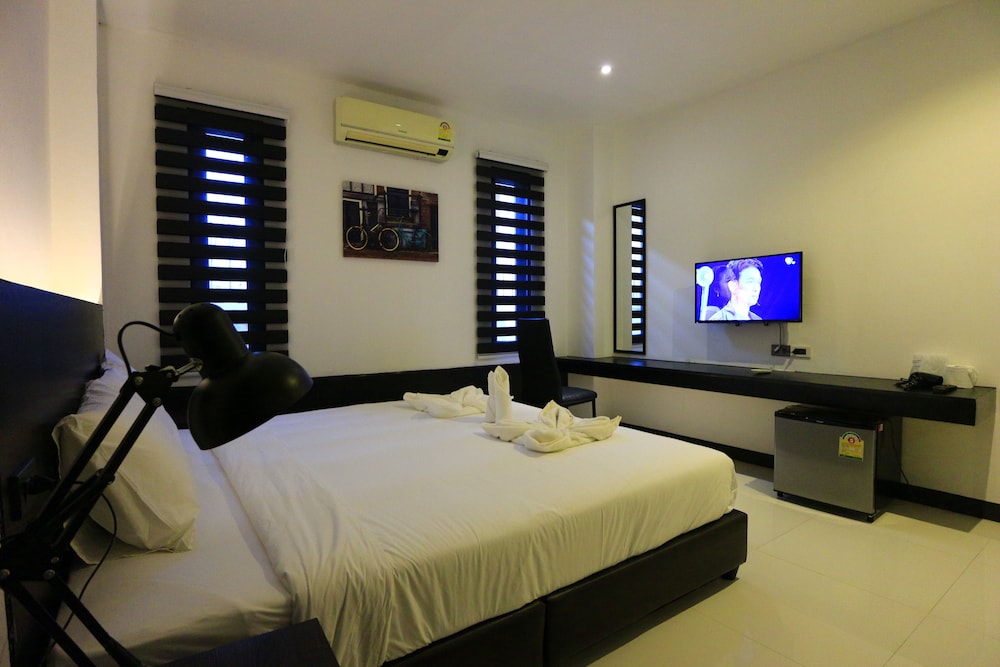Azz Hotel 16/43