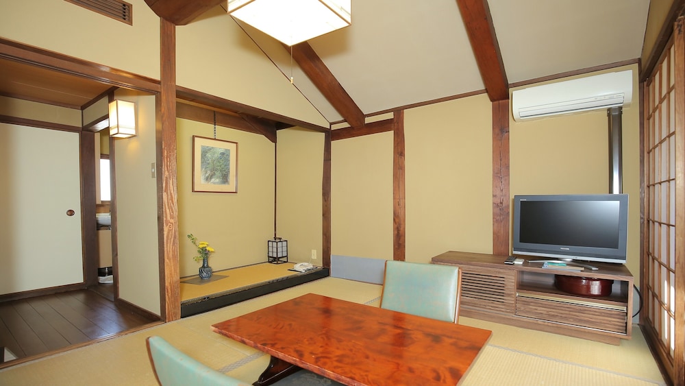 Ryori Ryokan Tsurugata 38/50