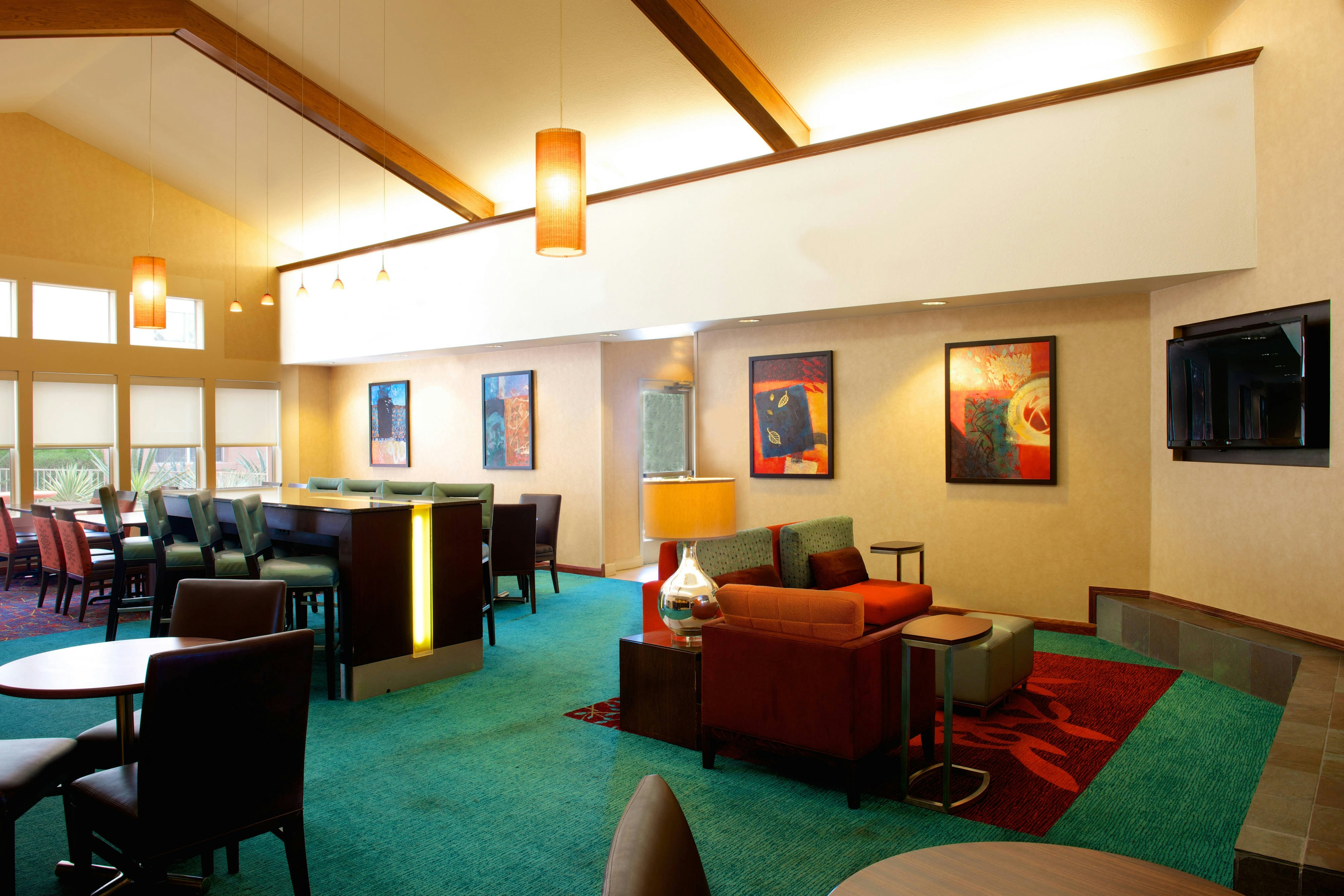 Residence Inn Phoenix Airport 6/16