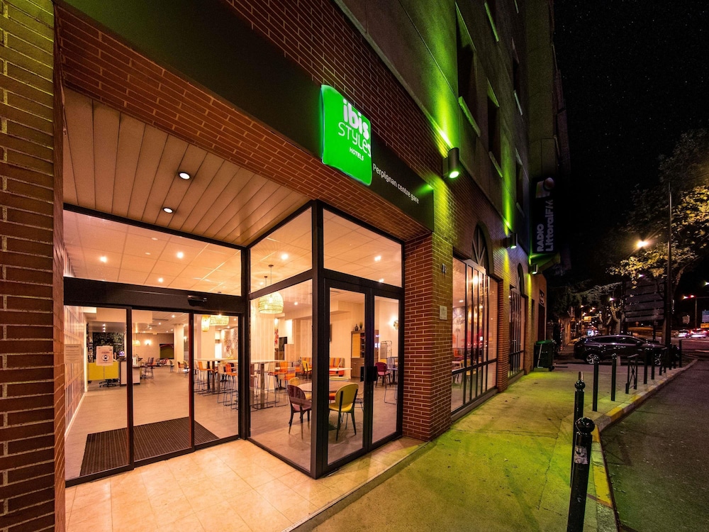 ibis Styles Perpignan Centre Gare 2/69