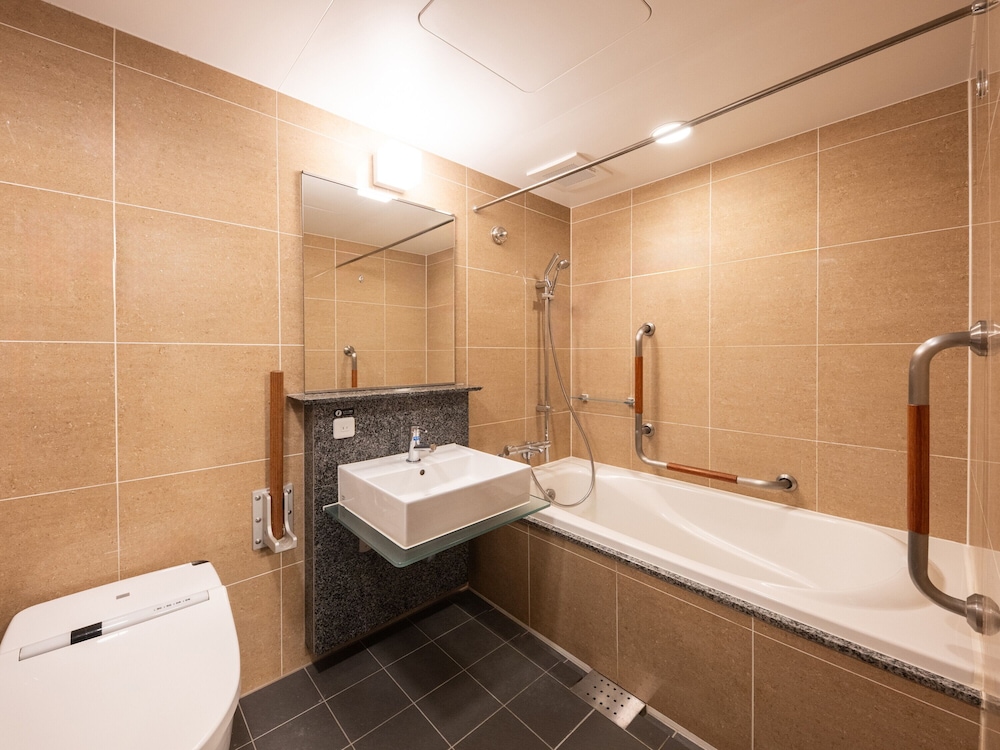 Apa Hotel Higashi Nihonbashi Ekimae 56/57